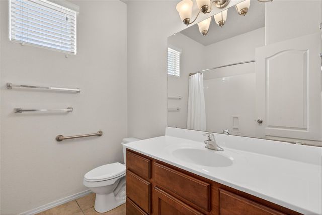 8305 Bouvardia Avenue NW, Albuquerque, NM 87120