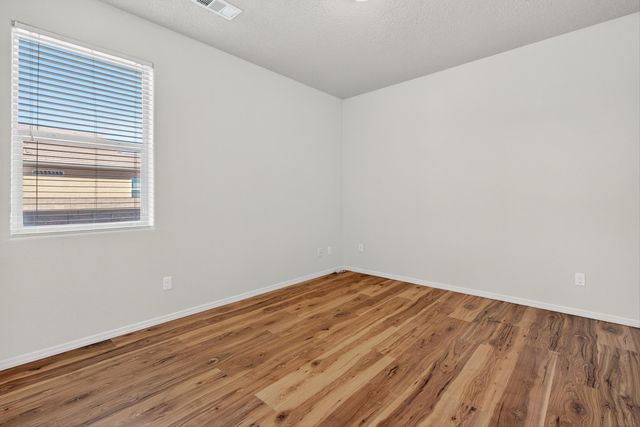 8305 Bouvardia Avenue NW, Albuquerque, NM 87120