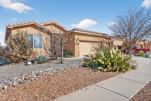 8305 Bouvardia Avenue NW, Albuquerque, NM 87120