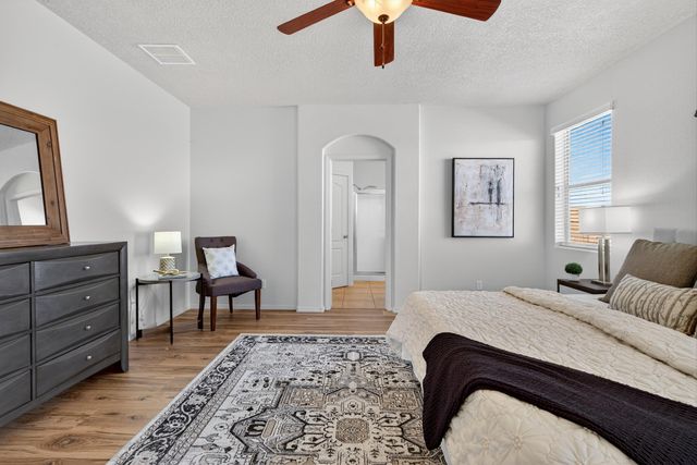 8305 Bouvardia Avenue NW, Albuquerque, NM 87120