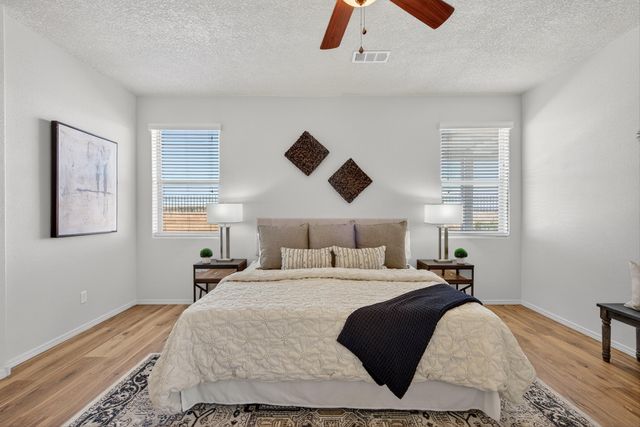 8305 Bouvardia Avenue NW, Albuquerque, NM 87120