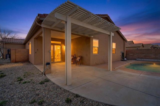 8305 Bouvardia Avenue NW, Albuquerque, NM 87120