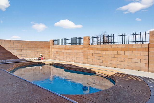 8305 Bouvardia Avenue NW, Albuquerque, NM 87120