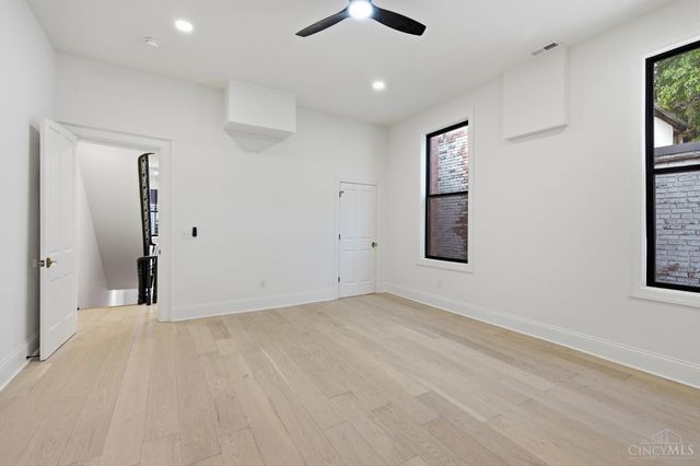 1117 Dayton Street, Cincinnati, OH 45214