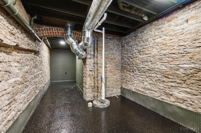 1117 Dayton Street, Cincinnati, OH 45214
