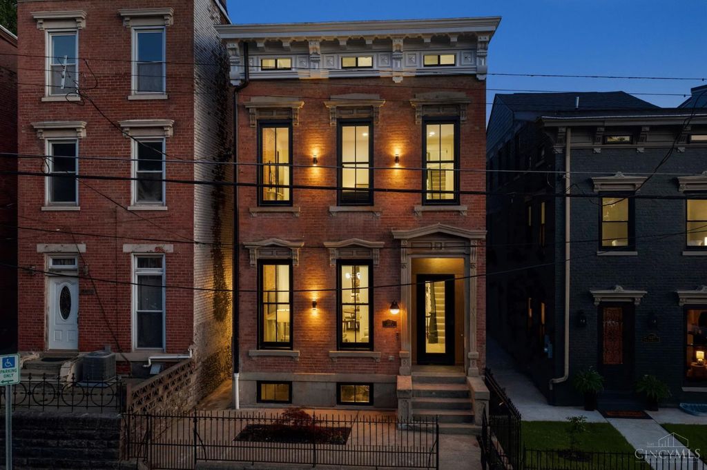 1117 Dayton Street, Cincinnati, OH 45214