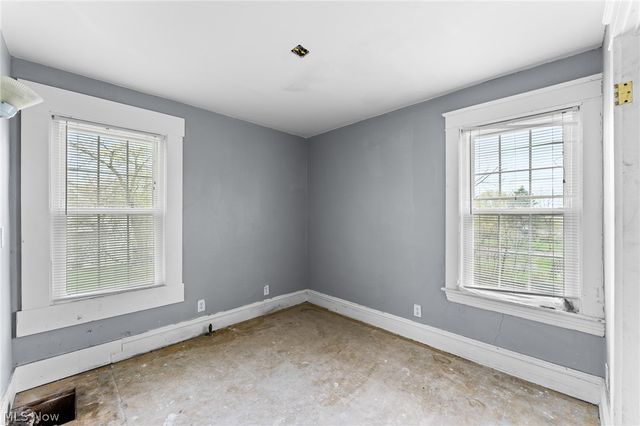 1345 Ohio Avenue, Youngstown, OH 44504