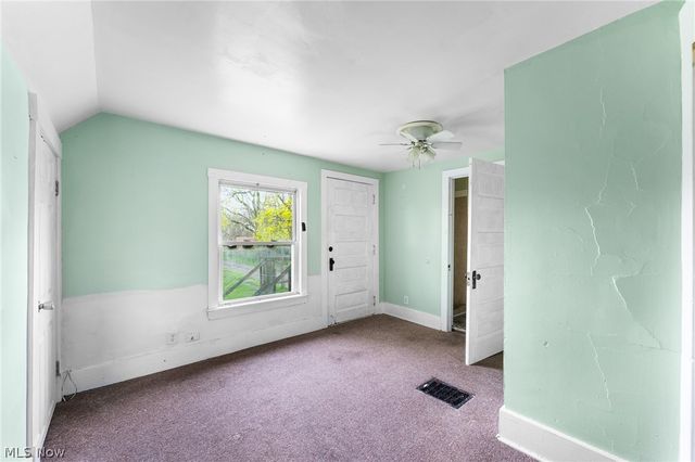 1345 Ohio Avenue, Youngstown, OH 44504