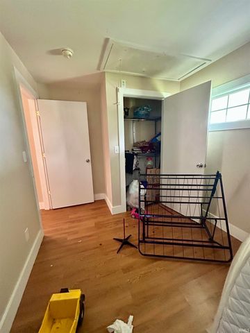913 W Gourley Pike, Bloomington, IN 47404