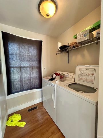 913 W Gourley Pike, Bloomington, IN 47404