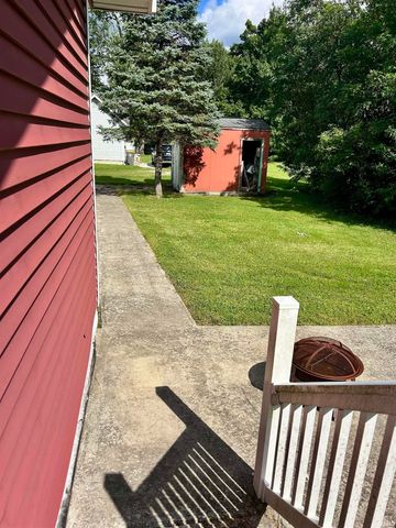913 W Gourley Pike, Bloomington, IN 47404