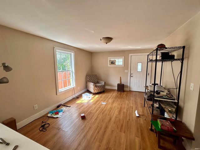 913 W Gourley Pike, Bloomington, IN 47404