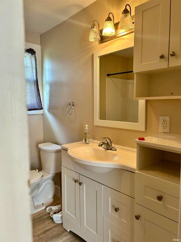 913 W Gourley Pike, Bloomington, IN 47404