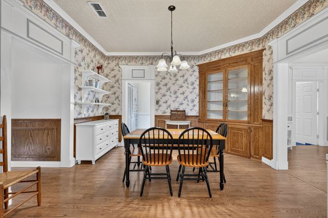 217 E 1st Street, Weatherford, TX 76086