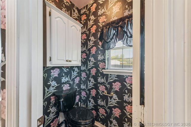 1307 N Douglas Drive, Claremore, OK 74017