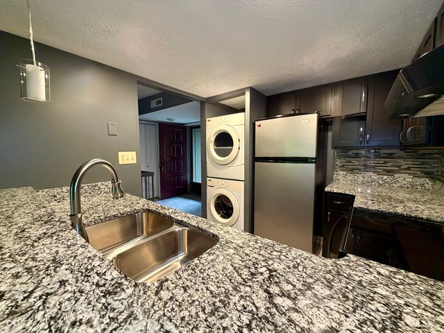 9328 S Lake Ridge Drive 62, Bloomington, IN 47401
