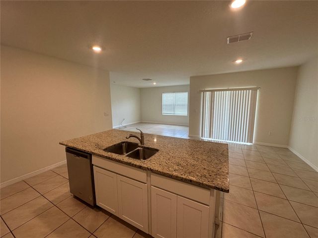 1292 SUGARWOOD STREET, Davenport, FL 33837