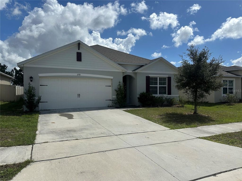 Image 2 of property listing at 1292 SUGARWOOD STREET, Davenport, FL 33837