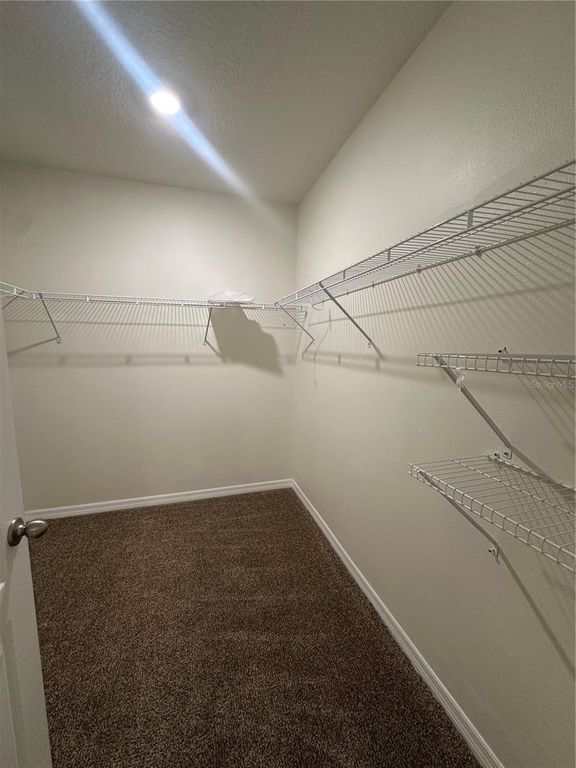 Image 16 of property listing at 1292 SUGARWOOD STREET, Davenport, FL 33837