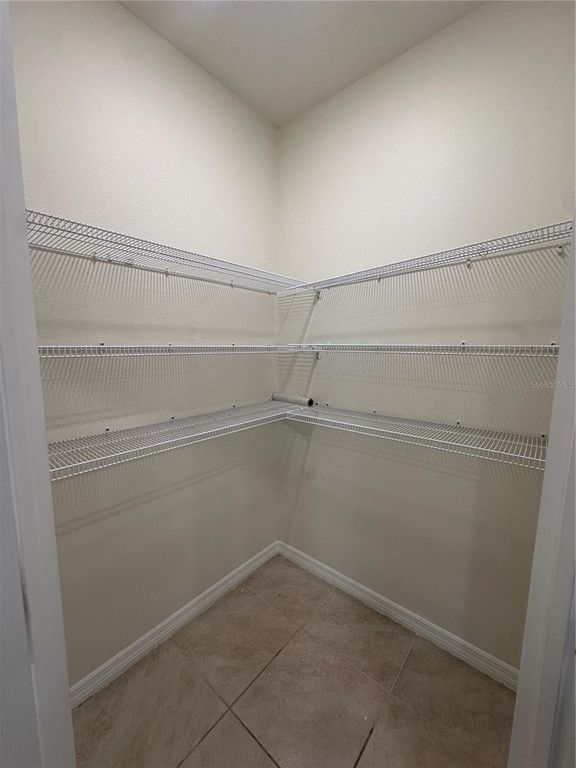 Image 19 of property listing at 1292 SUGARWOOD STREET, Davenport, FL 33837