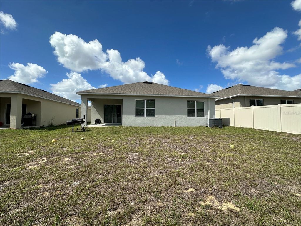 Image 21 of property listing at 1292 SUGARWOOD STREET, Davenport, FL 33837
