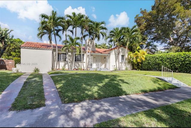 437 NE 107th St, Miami, FL 33161