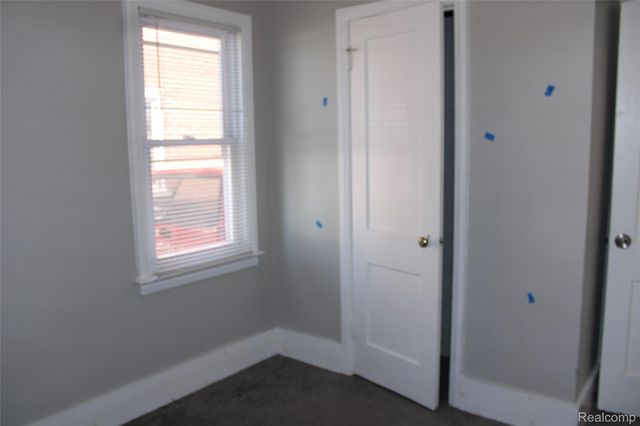 9107 Roselawn Street, Detroit, MI 48204