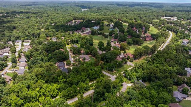 15 Melanie Circle, Bella Vista, AR 72714