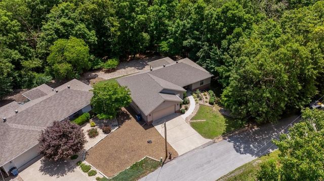 15 Melanie Circle, Bella Vista, AR 72714