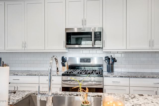 17140 W WHISPERING WIND Drive, Surprise, AZ 85387