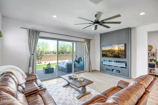 17140 W WHISPERING WIND Drive, Surprise, AZ 85387