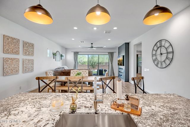 17140 W WHISPERING WIND Drive, Surprise, AZ 85387