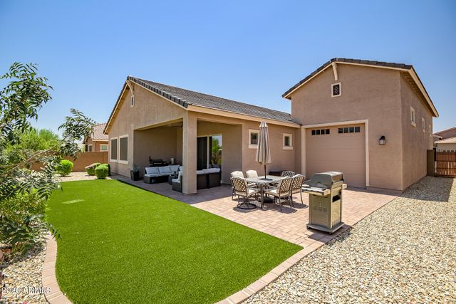 17140 W WHISPERING WIND Drive, Surprise, AZ 85387
