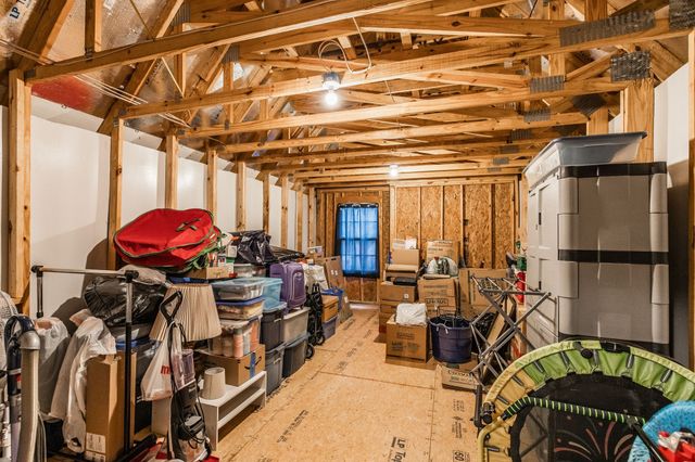 904 Cherry Grove Dr, Hendersonville, TN 37075