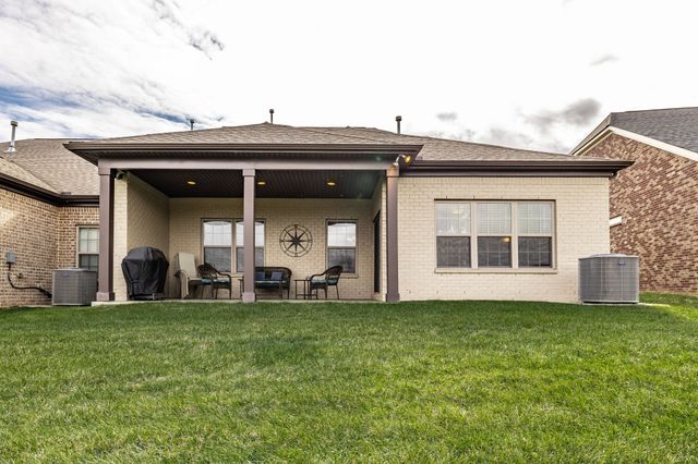 904 Cherry Grove Dr, Hendersonville, TN 37075