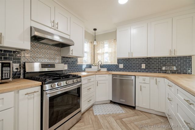 3105 S Nassau Avenue, Sand Springs, OK 74063