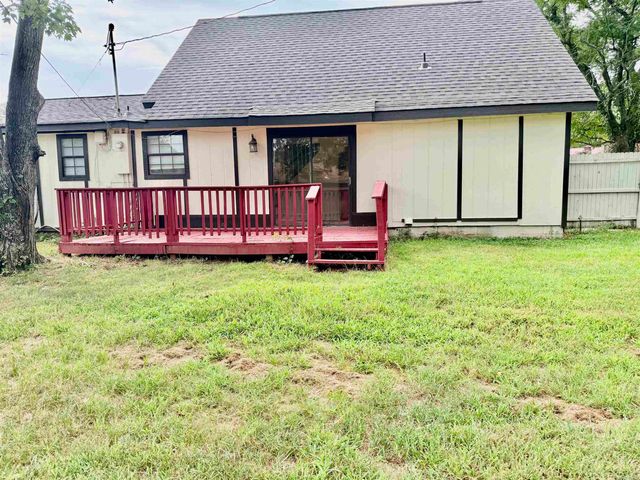 46 Wright Circle, Jacksonville, AR 72076