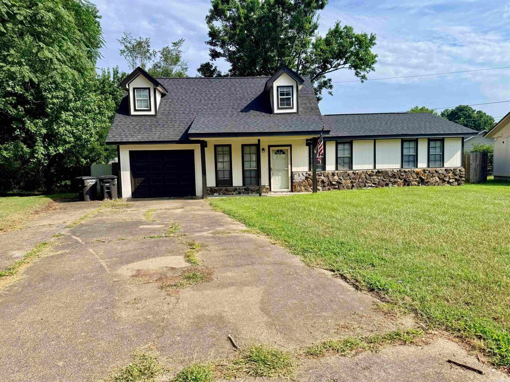 46 Wright Circle, Jacksonville, AR 72076
