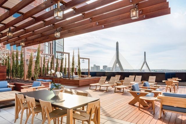 100 Lovejoy Wharf 10H, Boston, MA 02114