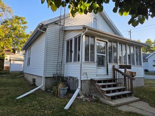 712 E Monroe Street, Bloomington, IL 61701