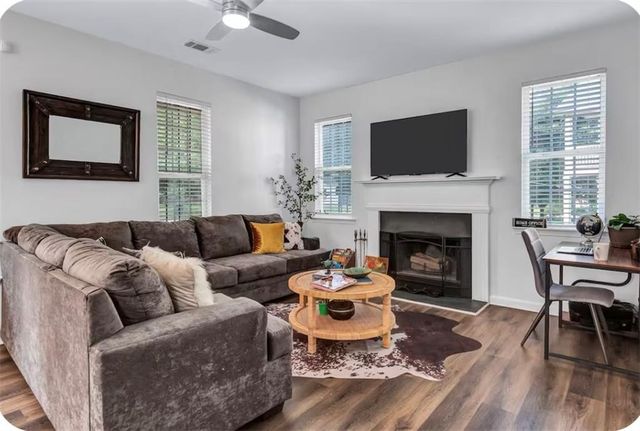 2835 Peek NW Road, Atlanta, GA 30318