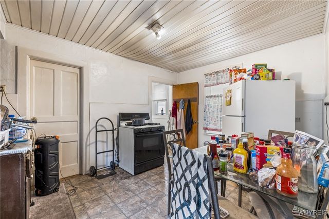 24 Persia Street, Buffalo, NY 14211