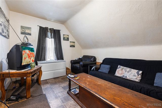 24 Persia Street, Buffalo, NY 14211