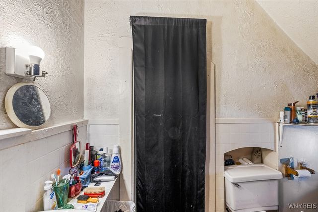 24 Persia Street, Buffalo, NY 14211