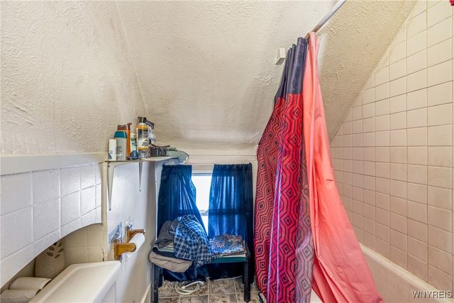 24 Persia Street, Buffalo, NY 14211