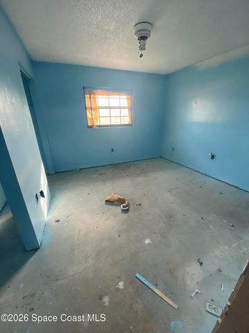 207 Bristol Lane, Melbourne, FL 32935