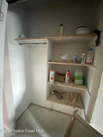 207 Bristol Lane, Melbourne, FL 32935