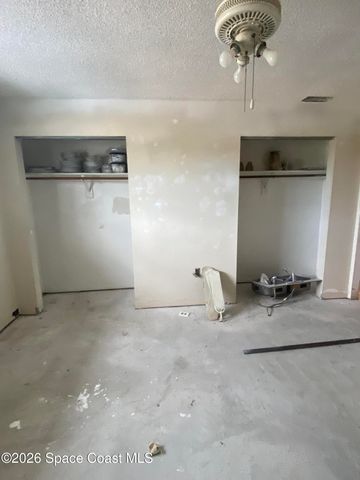 207 Bristol Lane, Melbourne, FL 32935