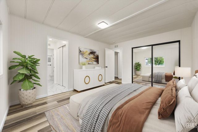 159 Hickorywood Lane, Bakersfield, CA 93308