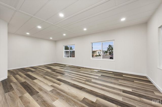 159 Hickorywood Lane, Bakersfield, CA 93308